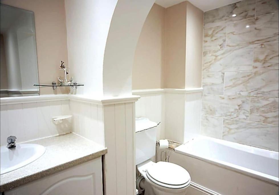 Sunny Seaside Beach House Lytham Centre Sleeps 8 Lytham St Annes Luaran gambar